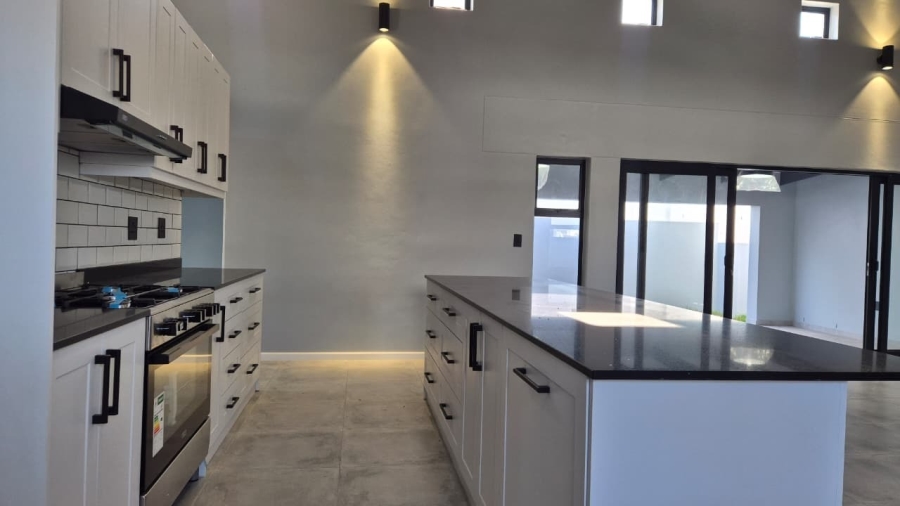 4 Bedroom Property for Sale in Laguna Western Cape